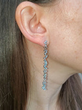 Load image into Gallery viewer, 18K Wave Aquamarine Earrings