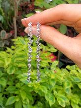 Load image into Gallery viewer, 18K Wave Aquamarine Earrings