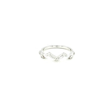 Load image into Gallery viewer, Wave Ring in White Topaz
