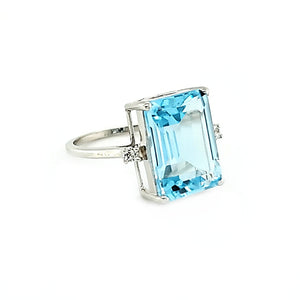 14K Emerald Cut Blue Topaz Ring