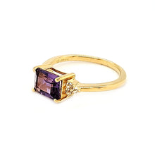 Load image into Gallery viewer, East West Accent Ring in Amethyst
